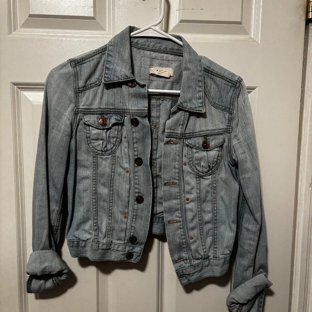 croped jean jacket